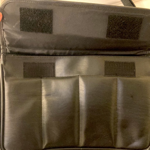 Sumdex Laptop Briefcase - Picture 5 of 9